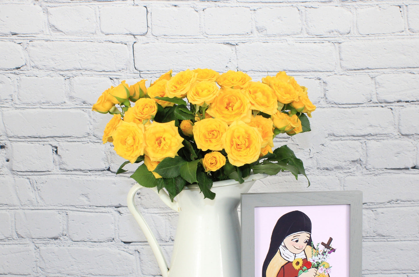 Fresh & Natural Spray Rose - Yellow
